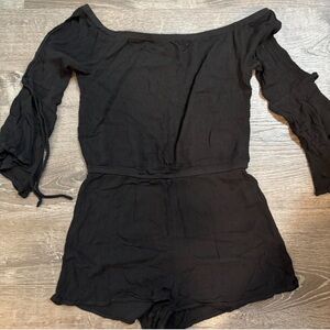 BLACK ROMPER